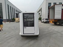 Fully enclosed classic car